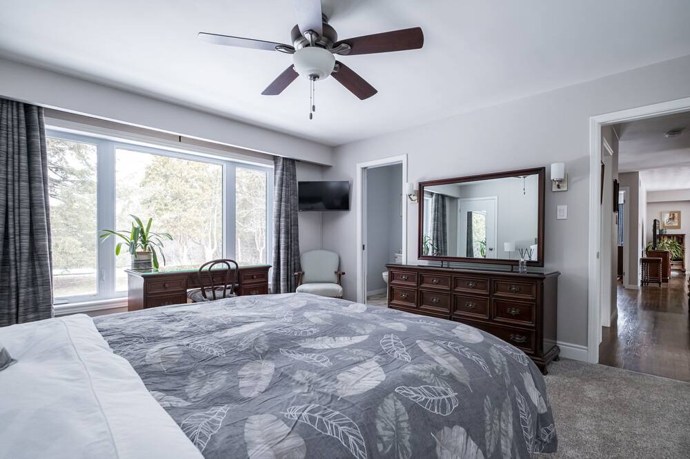 Photo of Bedroom in Hamilton