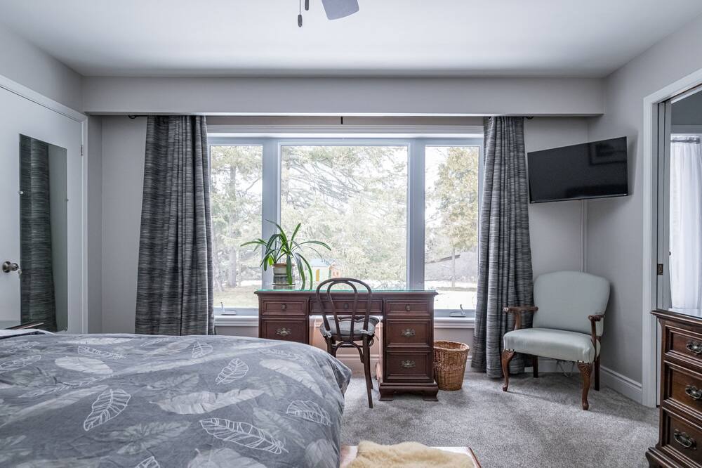 Photo of Bedroom in Hamilton