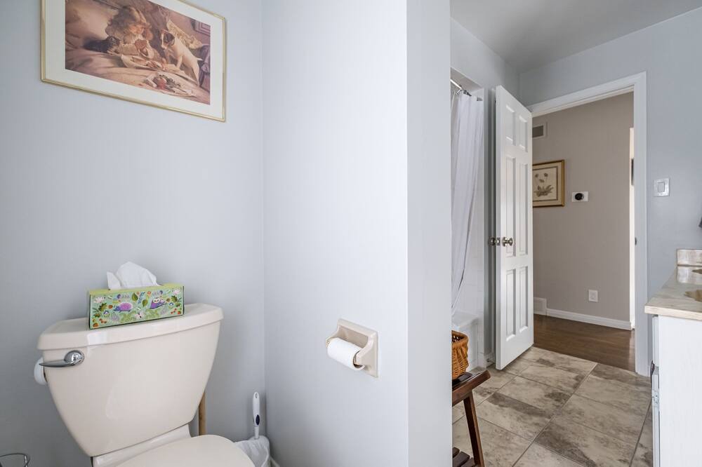 Photo of Bathroom in Hamilton