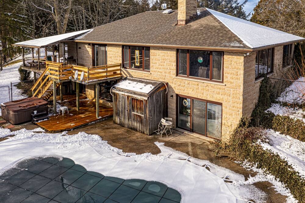 Photo of Outdoor in Hamilton