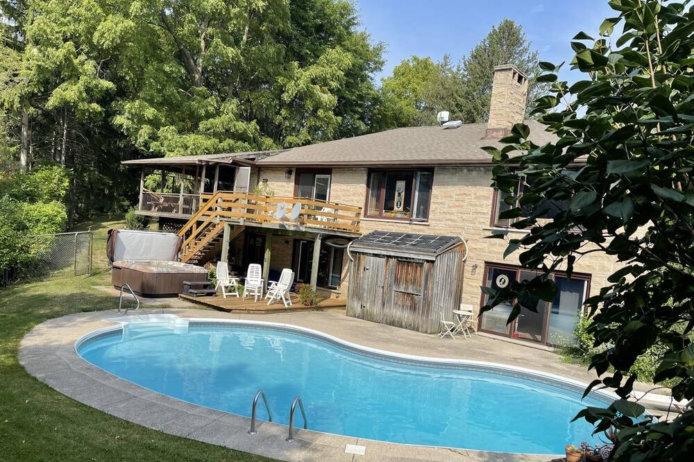 Photo of Outdoor in Hamilton