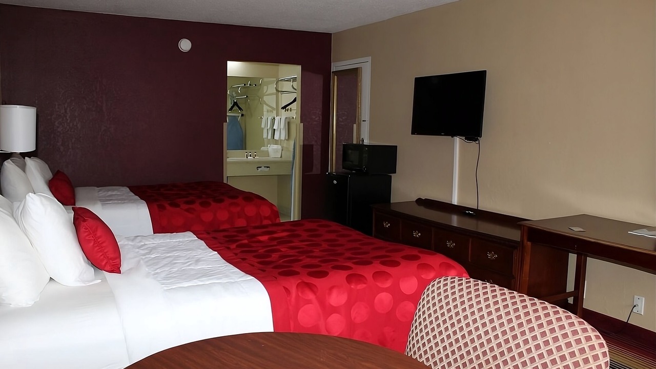 Photo of Others in Perry