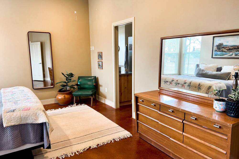 Photo of Bedroom in Dale