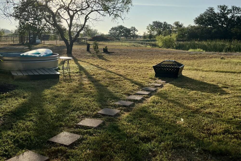 Photo of Outdoor in Dale