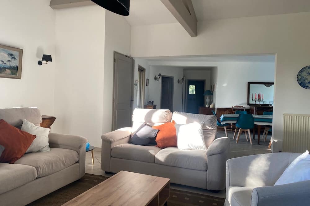 Photo of Others in Aubais