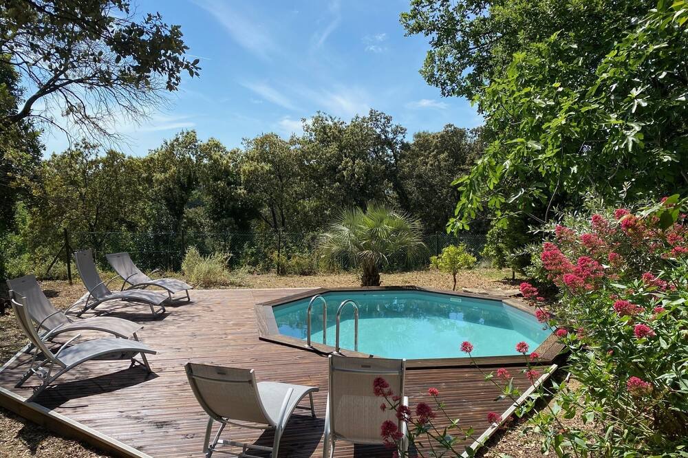 Photo of Outdoor in Aubais