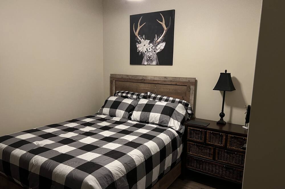 Photo of Bedroom in Algonquin Highlands