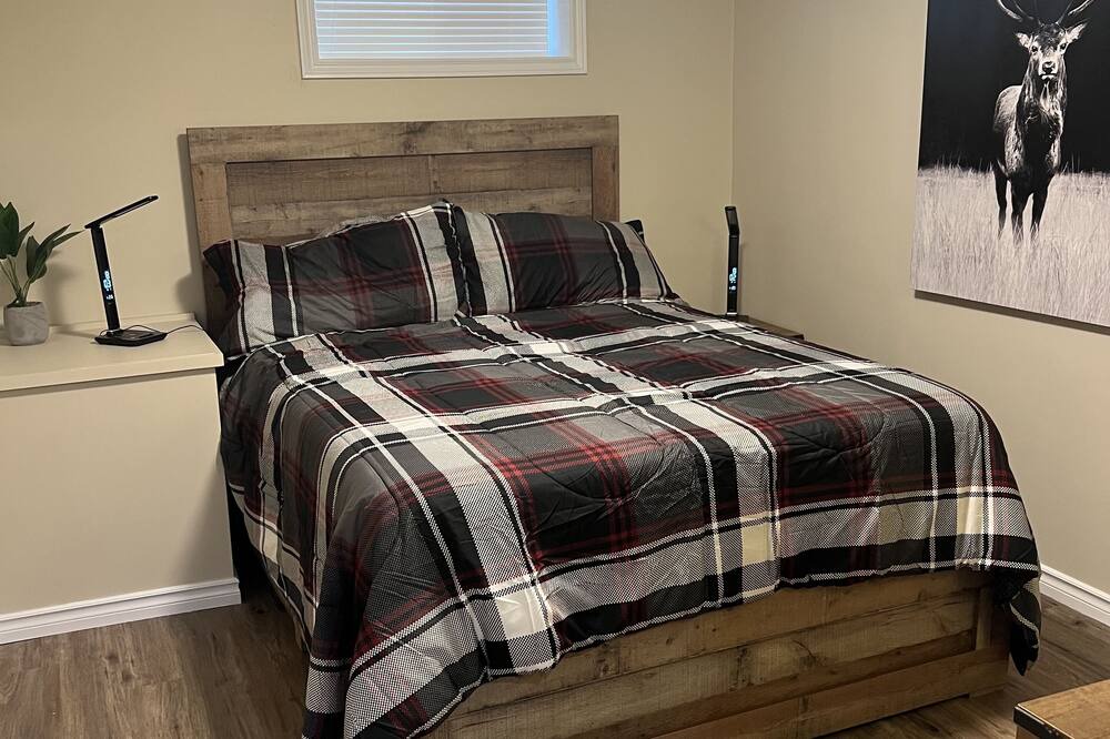 Photo of Bedroom in Algonquin Highlands