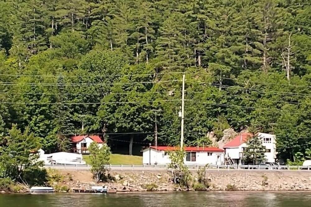 Photo of Others in Algonquin Highlands