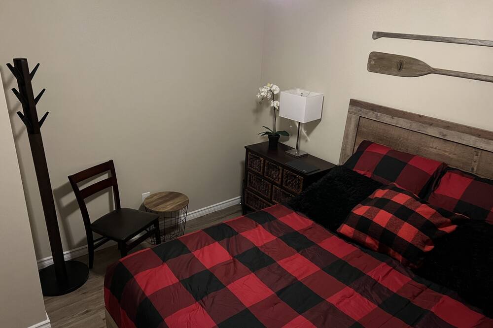 Photo of Bedroom in Algonquin Highlands