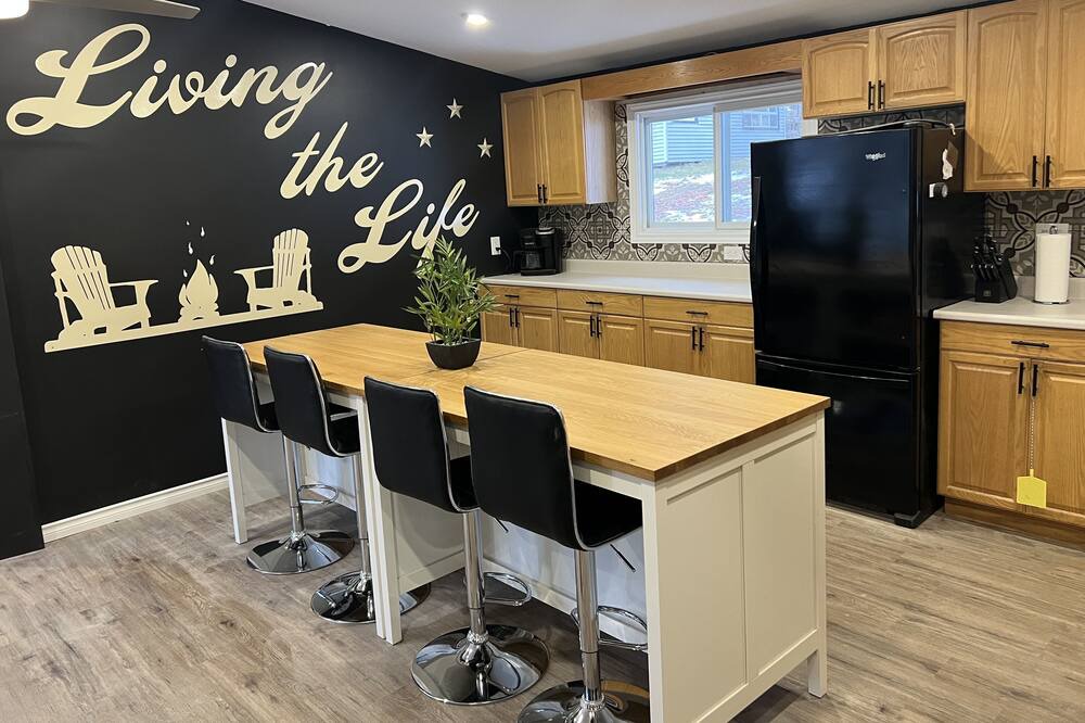 Photo of Kitchen in Algonquin Highlands