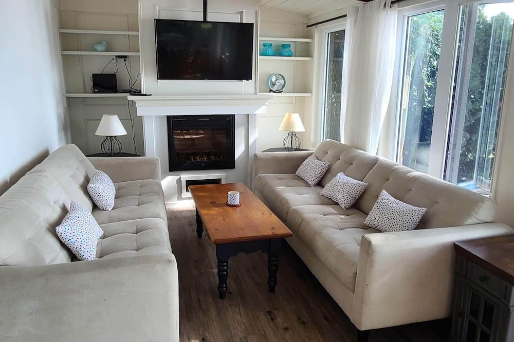 Photo of Livingroom in Selkirk