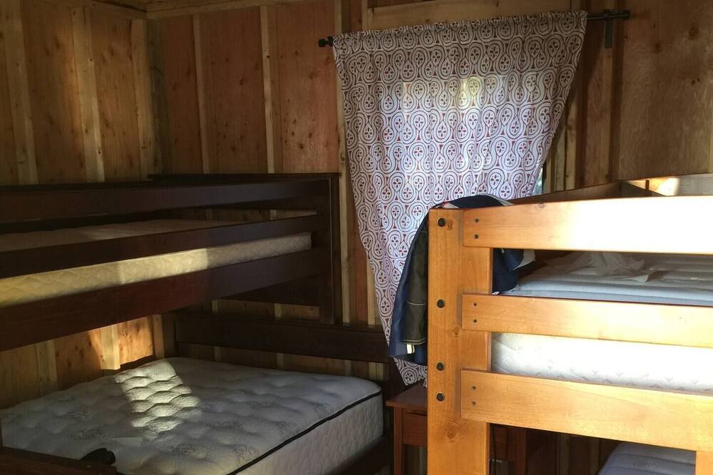 Photo of Bedroom in Val-des-Monts