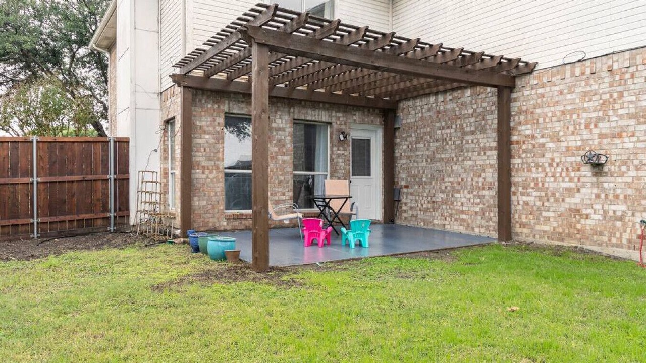 Photo of Patio Balcony in North Central Carrollton