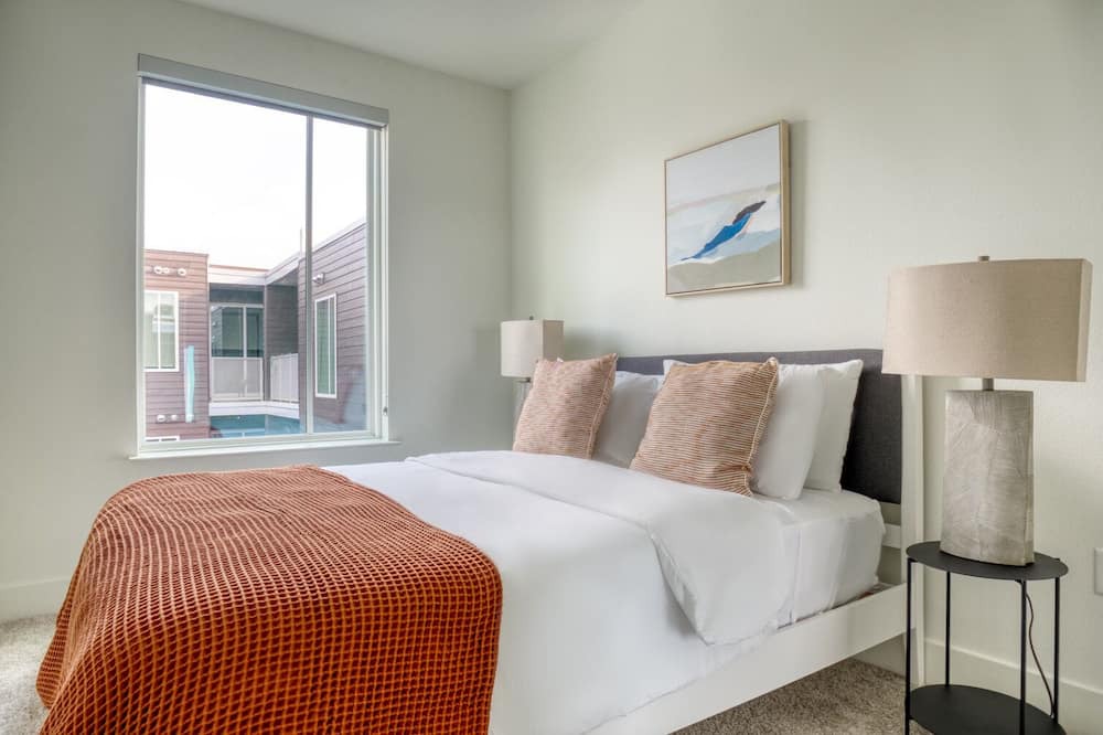 Photo of Bedroom in Brentwood