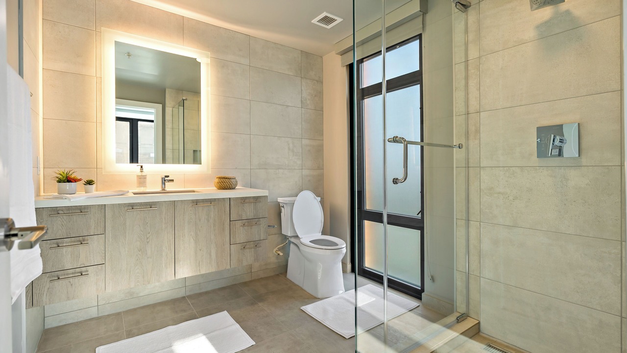 Photo of Bathroom in Shaw
