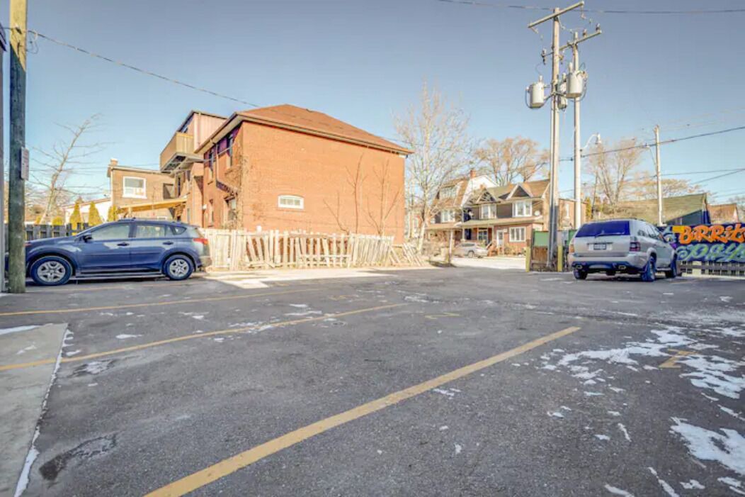 Photo of Outdoor in Leslieville