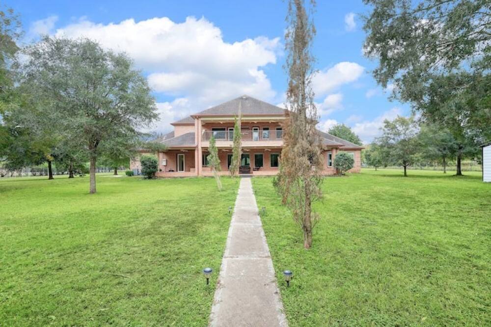 Photo of Others in Sienna Plantation