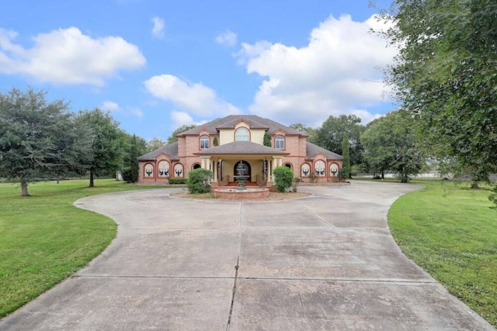Photo of Others in Sienna Plantation