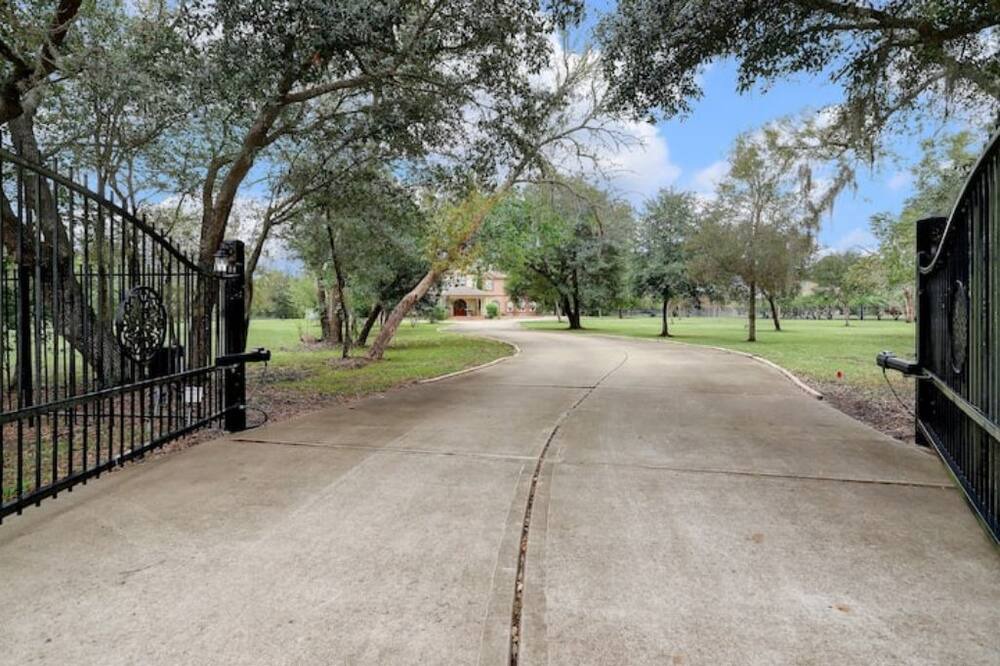 Photo of Others in Sienna Plantation
