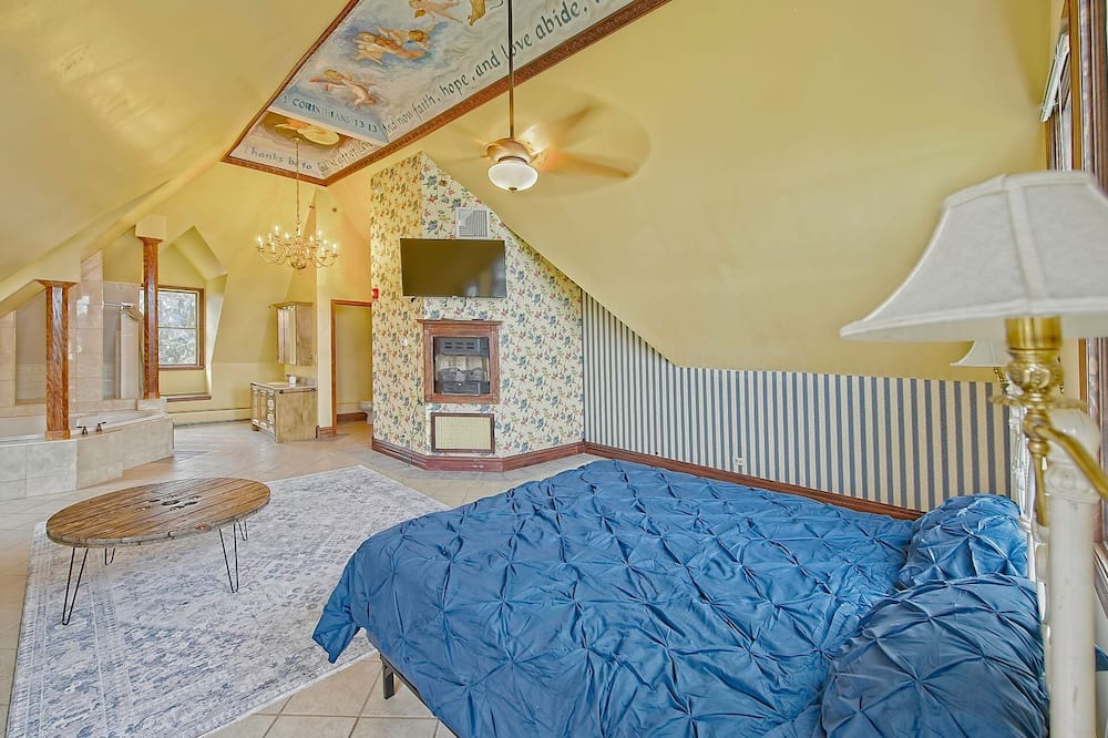 Photo of Bedroom in Fox Lake