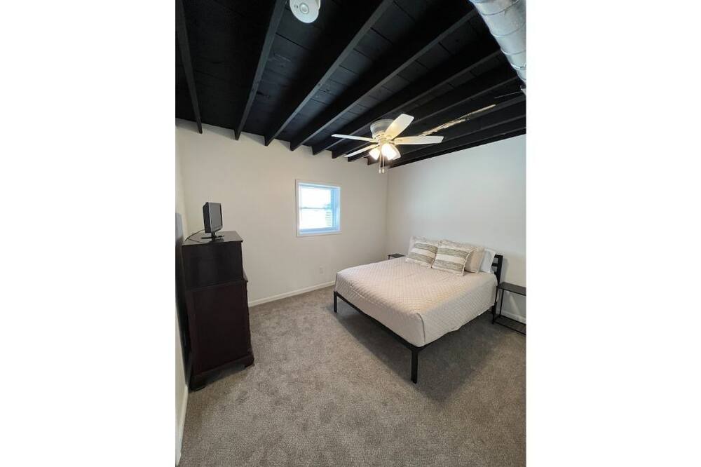 Photo of Bedroom in St. Clair