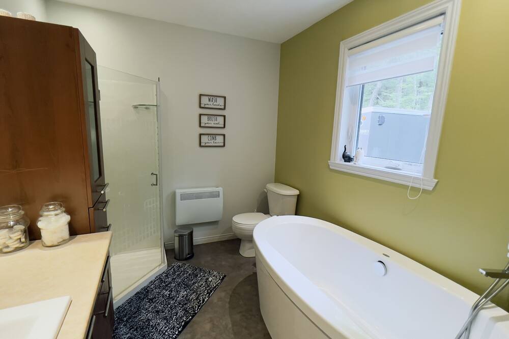 Photo of Bathroom in Saint-Raymond
