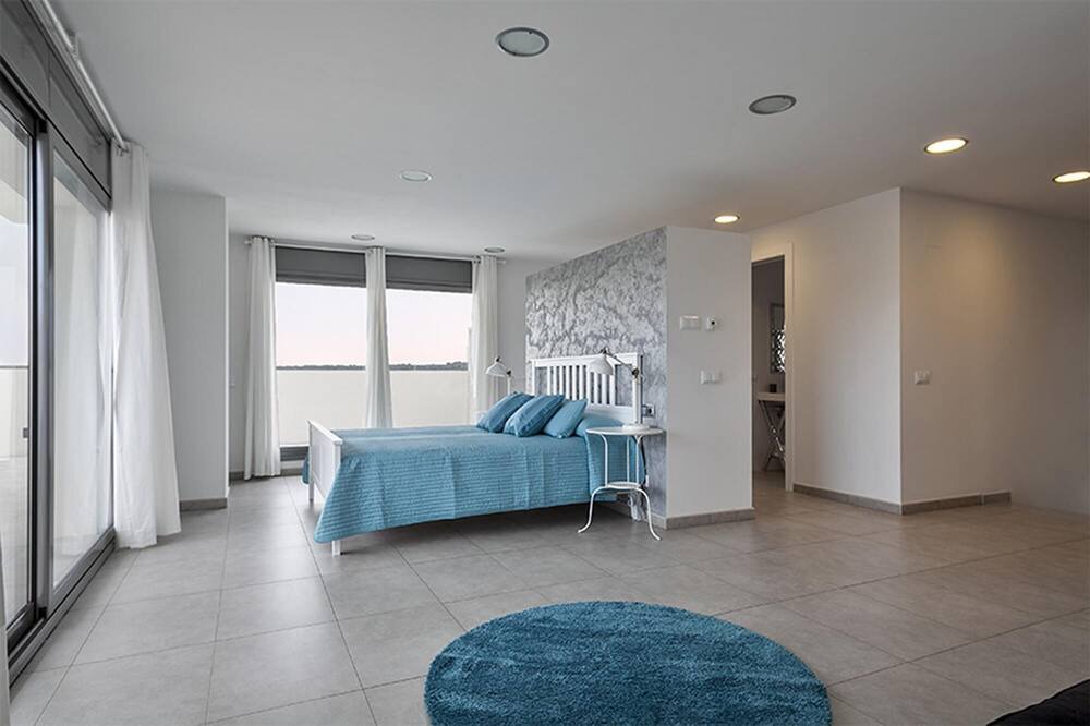 Photo of Bedroom in Garriguella