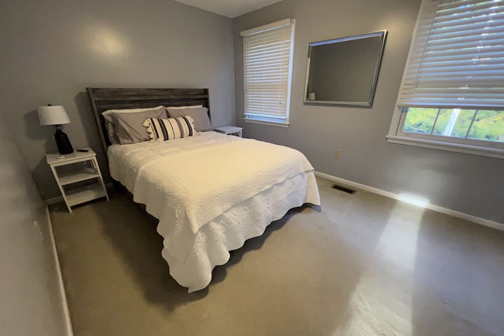 Photo of Bedroom in Coatesville