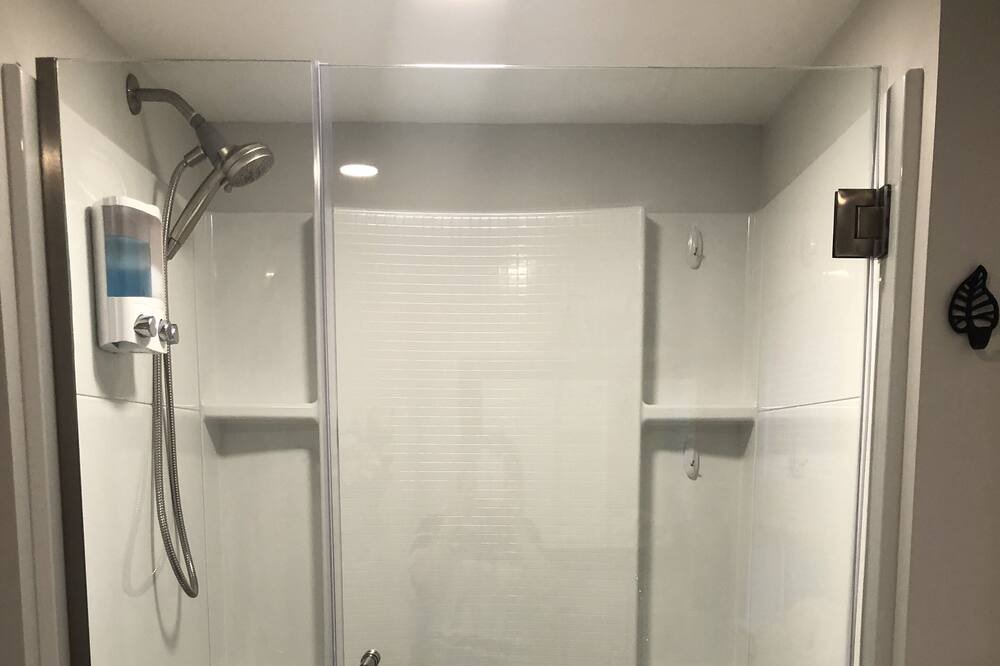 Photo of Bathroom in Maytown
