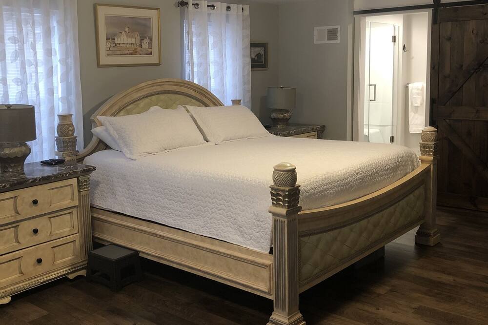 Photo of Bedroom in Maytown