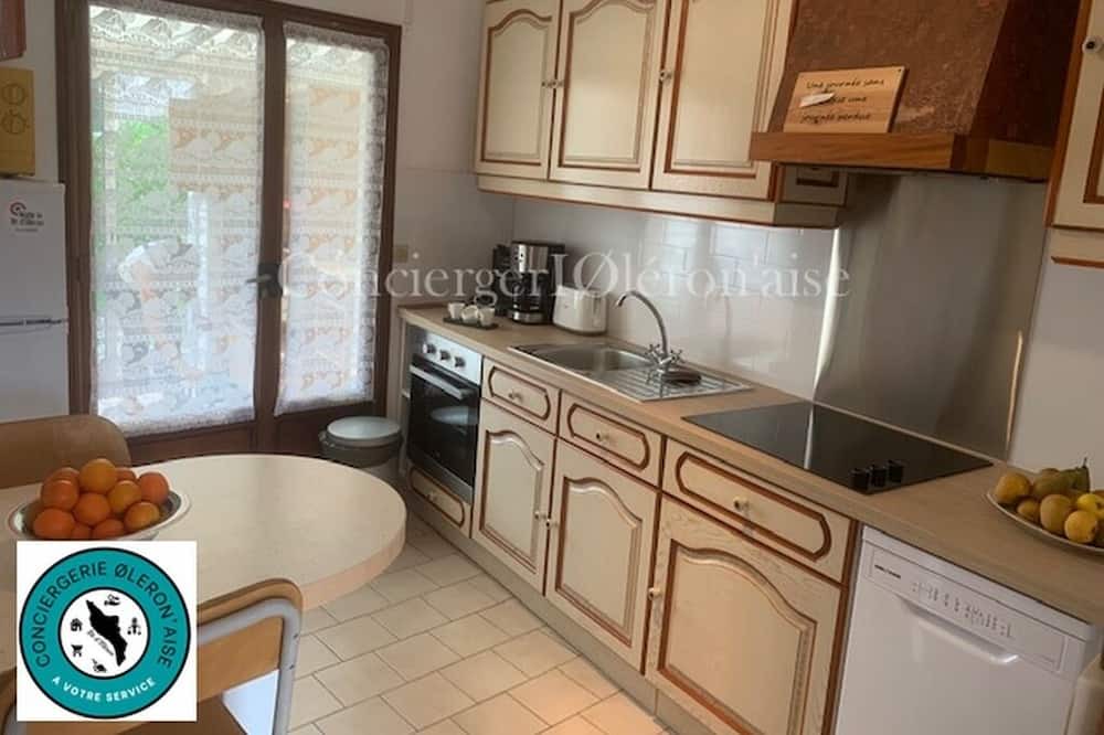 Photo of Kitchen in Saint-Georges-d'Oleron