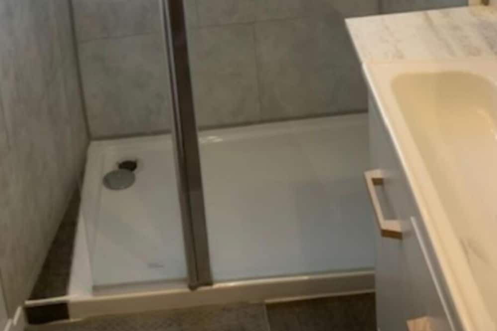 Photo of Bathroom in Saint-Georges-d'Oleron