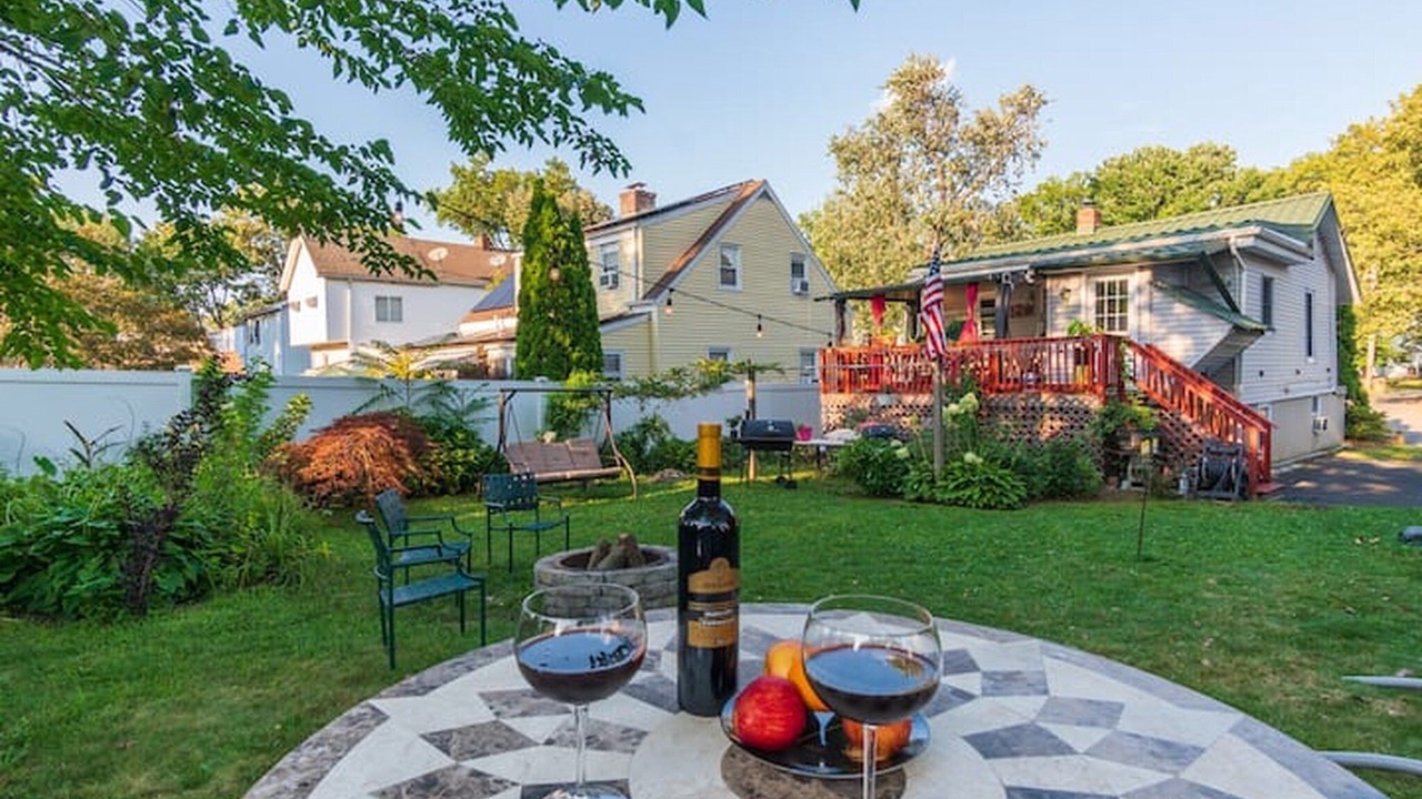 Photo of Outdoor in Cove - East Side - Shippan