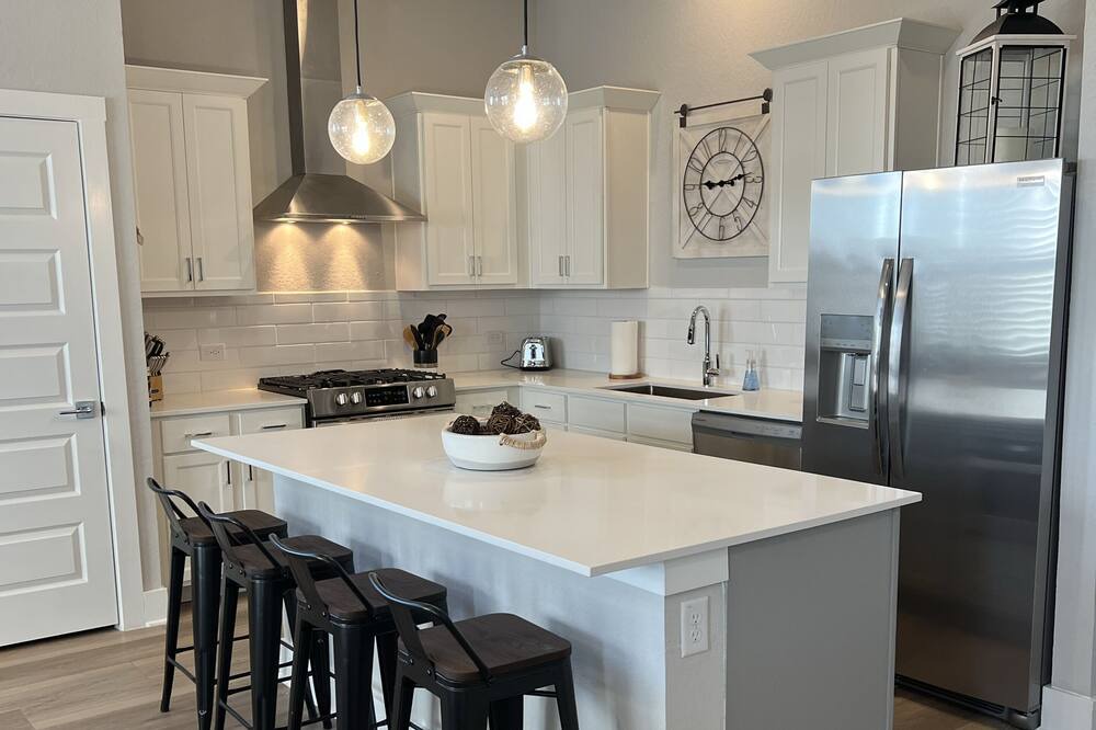 Photo of Kitchen in Brooks City Base