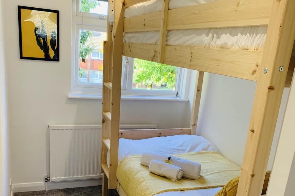 Photo of Bedroom in Farnham