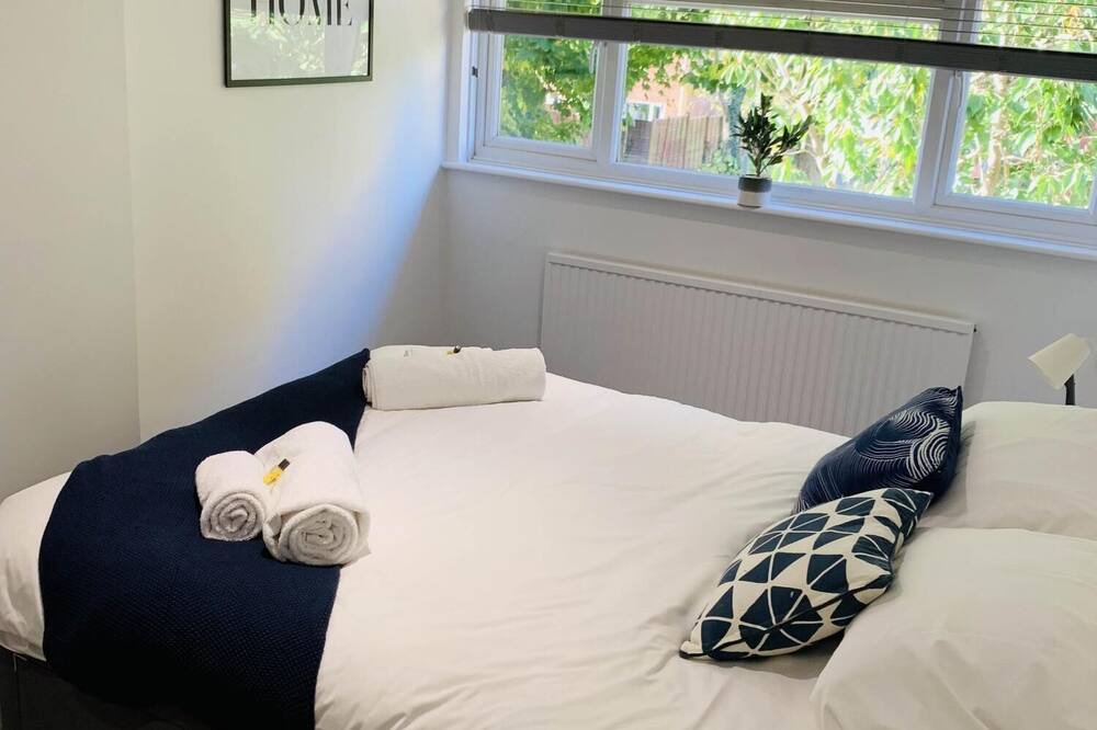 Photo of Bedroom in Farnham