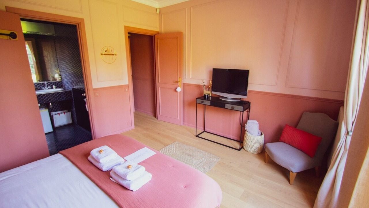 Photo of Bedroom in Hem