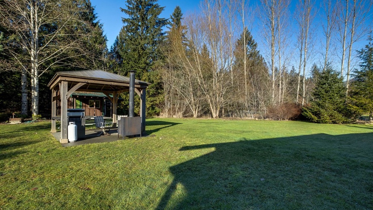 Photo of Outdoor in Maple Falls