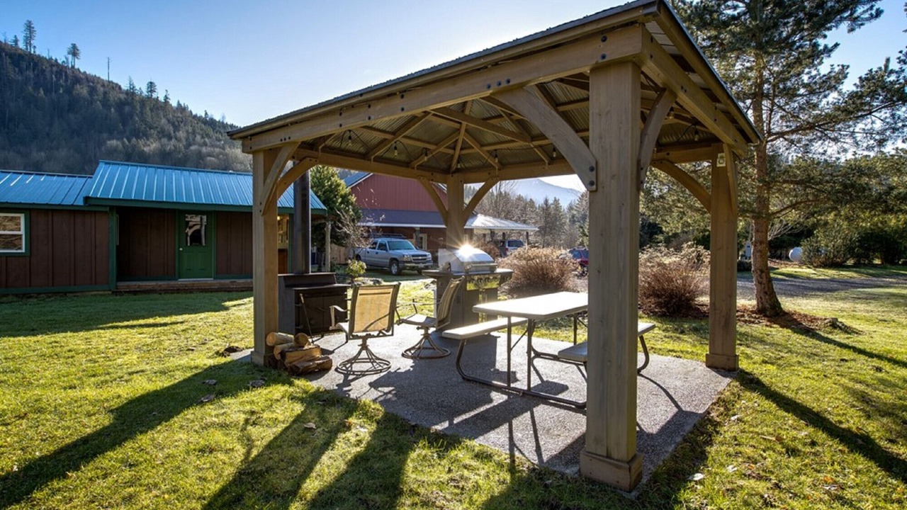 Photo of Outdoor in Maple Falls