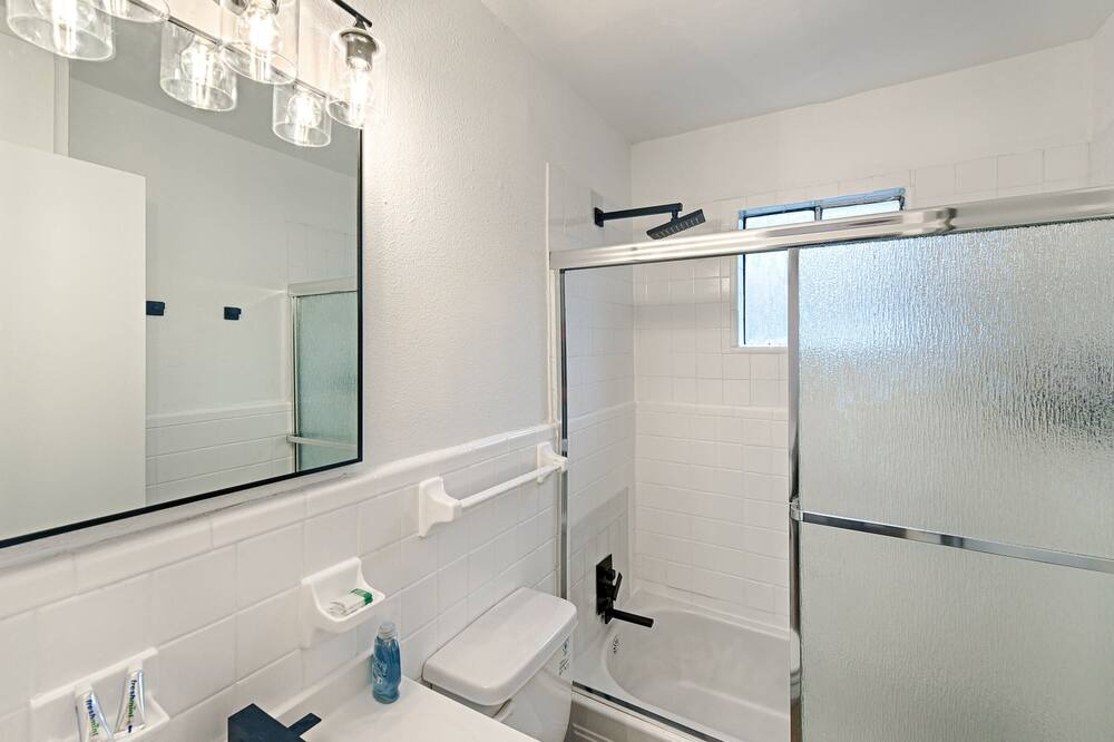 Photo of Bathroom in Bryan Place