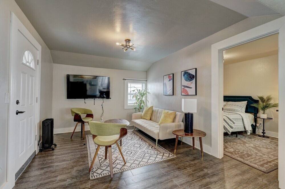 Photo of Livingroom in Midwest City