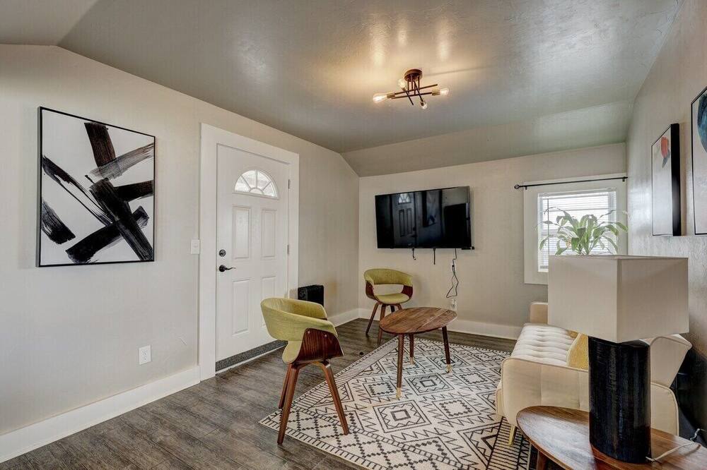 Photo of Livingroom in Midwest City