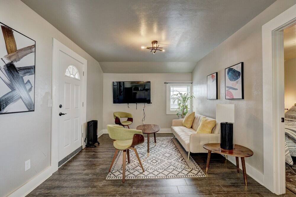 Photo of Livingroom in Midwest City