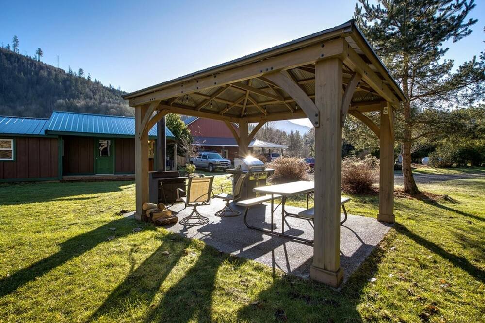 Photo of Others in Maple Falls
