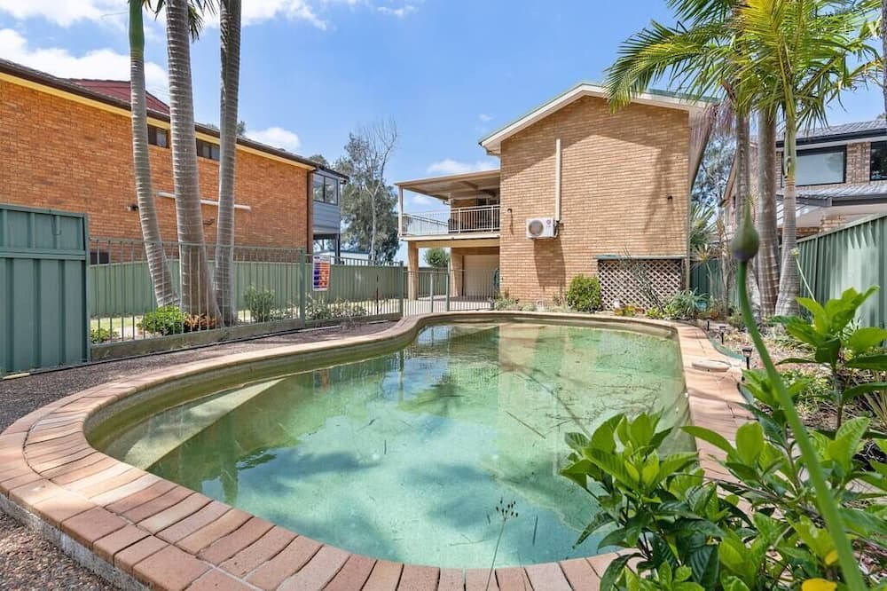 Photo of Outdoor in Charmhaven