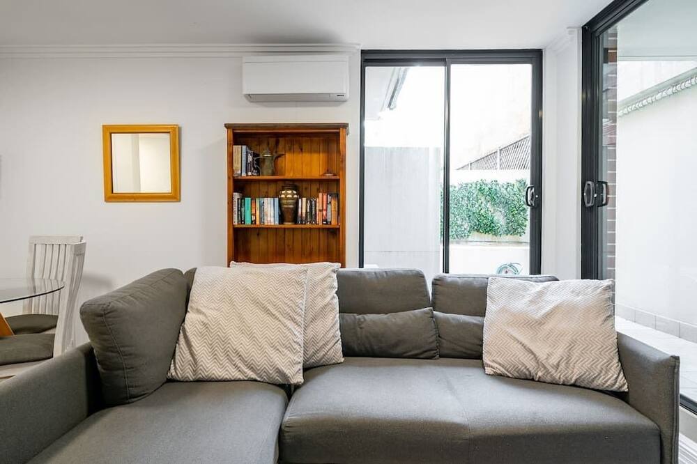 Photo of Others in Crows Nest