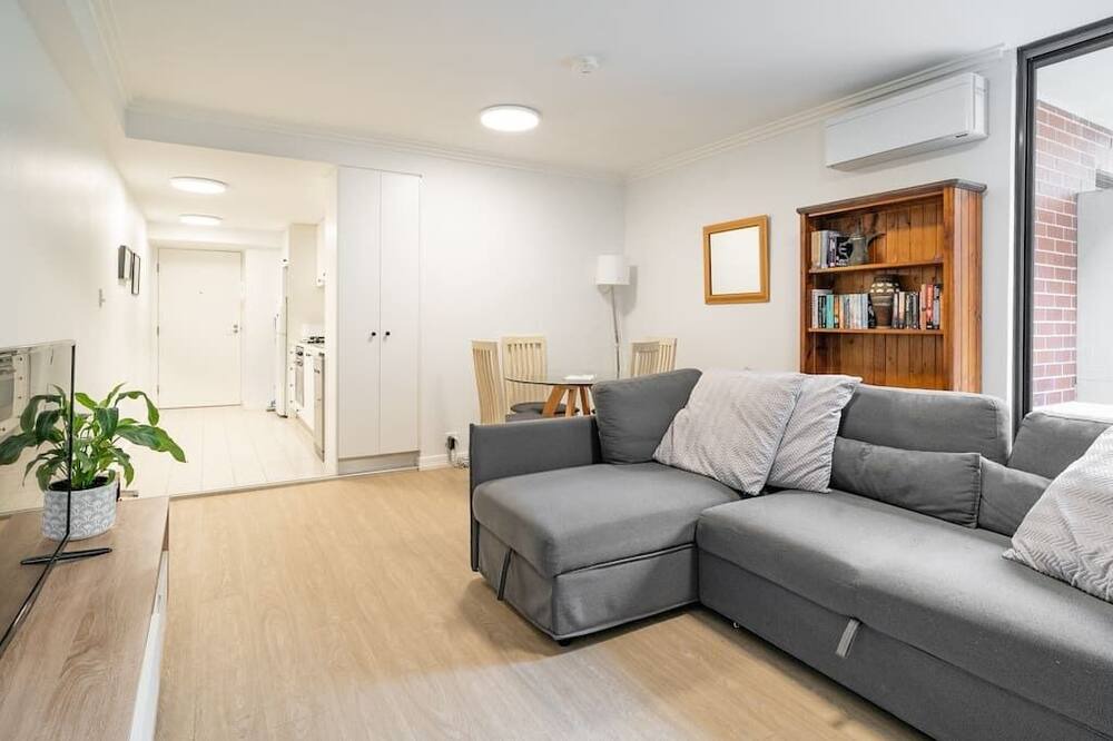 Photo of Others in Crows Nest