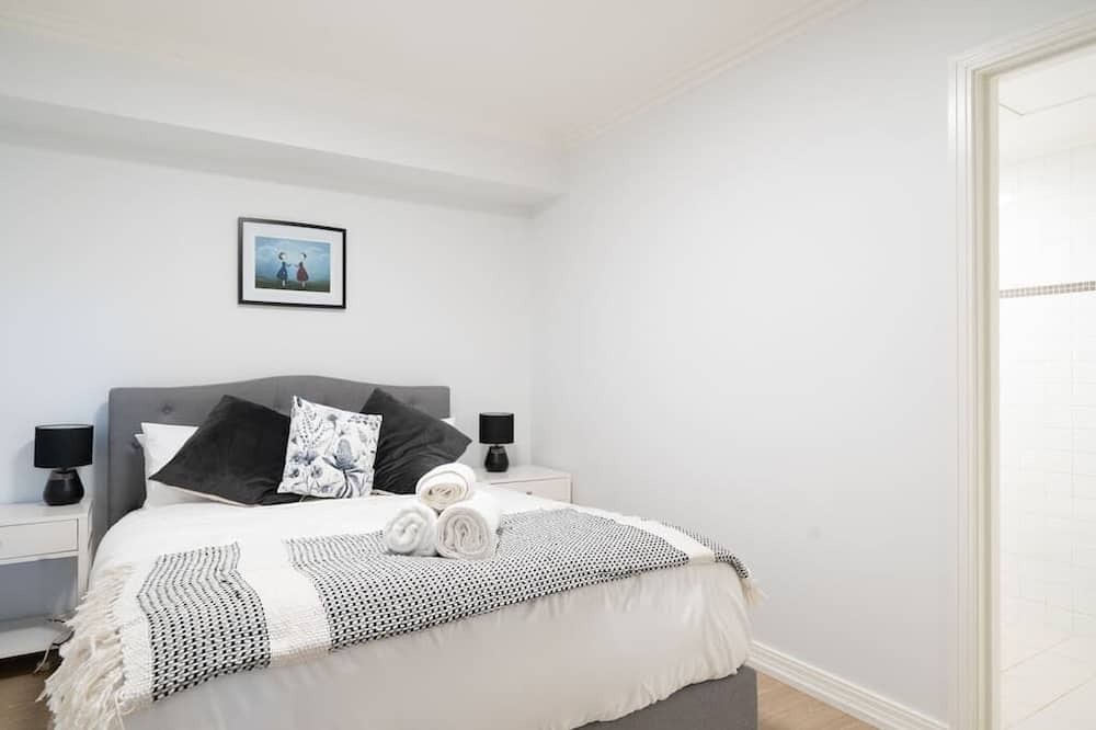 Photo of Others in Crows Nest