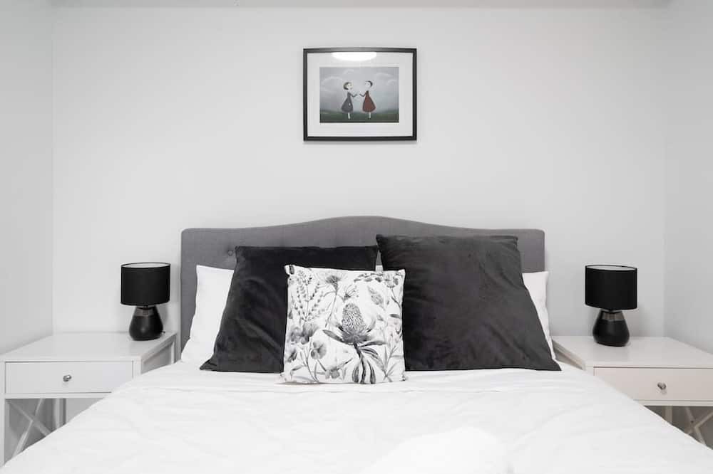 Photo of Others in Crows Nest